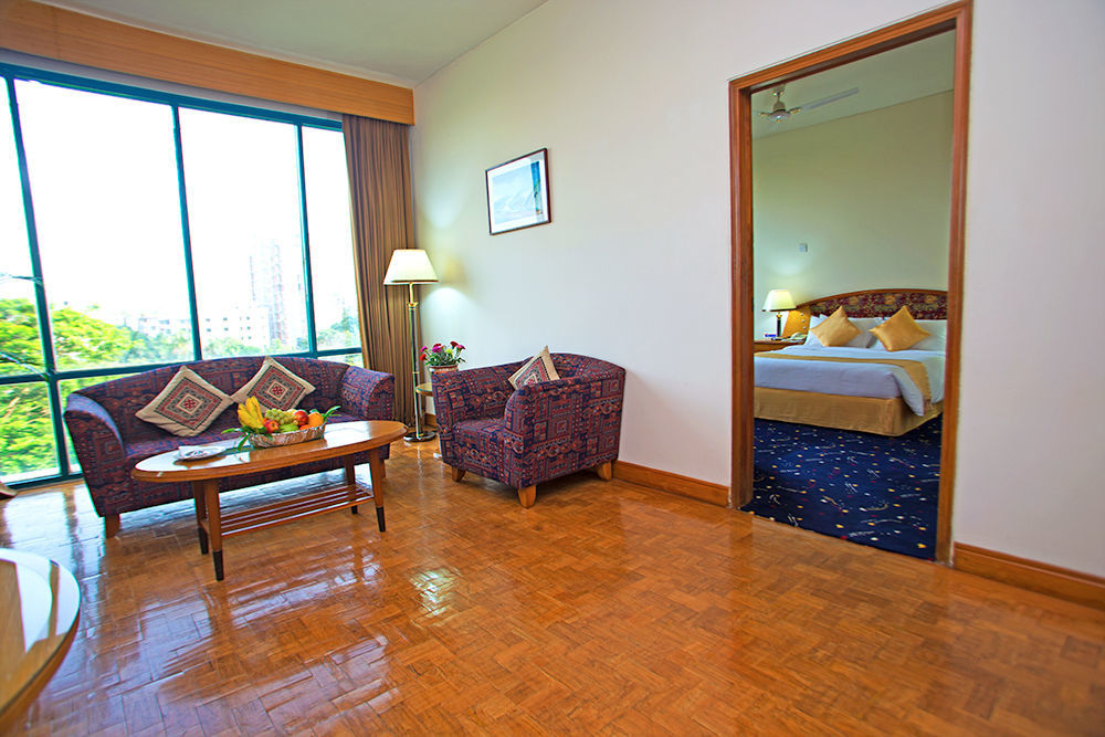Hotel Lake Castle - Parkview Dhaka Exterior foto